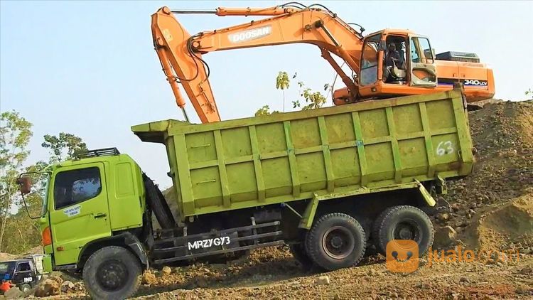 Sewa Dump Truck Dan Alat Berat Lainnya