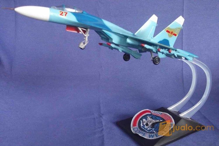 DIE FIBER TYPE SUKHOI 27 SCALE 1:72. ,MEREK TAIWAN