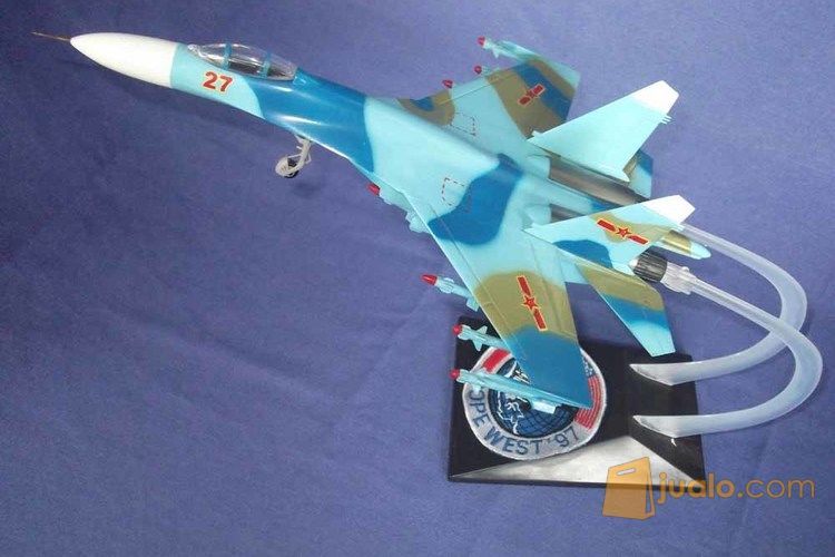 DIE FIBER TYPE SUKHOI 27 SCALE 1:72. ,MEREK TAIWAN