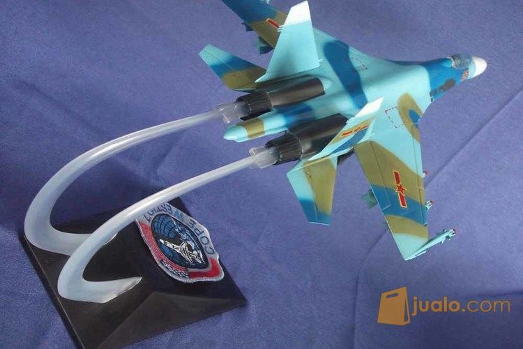 DIE FIBER TYPE SUKHOI 27 SCALE 1:72. ,MEREK TAIWAN