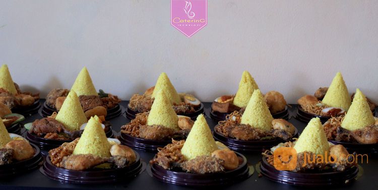 Nasi Tumpeng Besar / Tumpeng Mini Untuk Berbagai Macam Acara