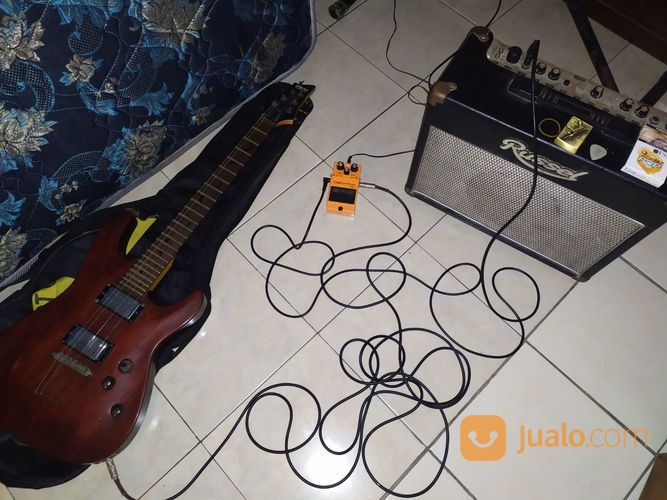 Satu Paket Alat Musik Jadul Klasik..