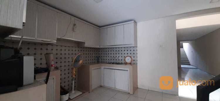 RUMAH MEWAH Apik Sekali ADA KOLAM RENANG Di Duren Sawit