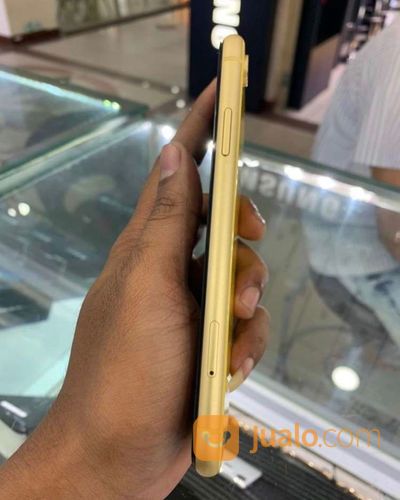 Iphone Xr Kuning 64 Gb