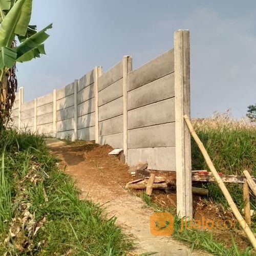 Dinding Panel Beton Pembatas Tanah