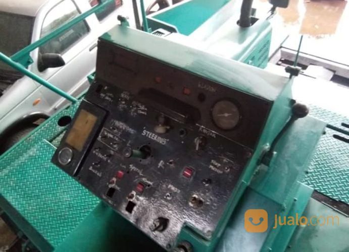 Alat Berat Asphalt Finisher Merk NIIGATA