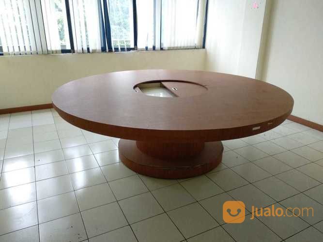Meja Kayu Bundar Meeting Kantor Diameter 2,3 Meter