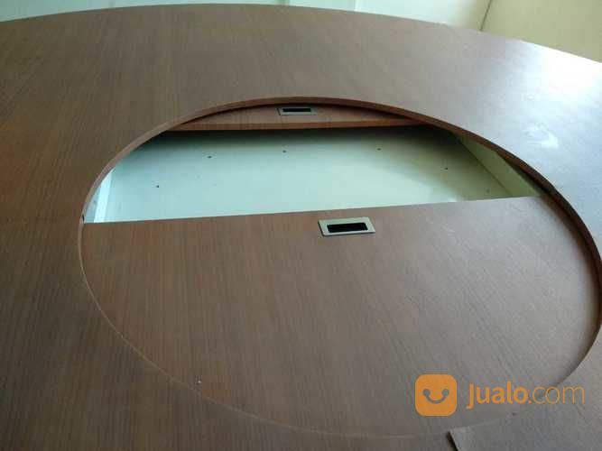 Meja Kayu Bundar Meeting Kantor Diameter 2,3 Meter