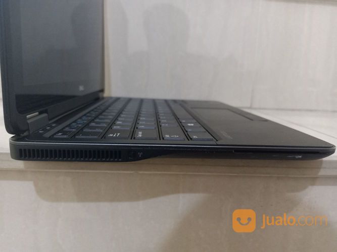 DELL LATITUDE E7240 Layar Sentuh Core I5 Gen4 Ram 8/128 SSD