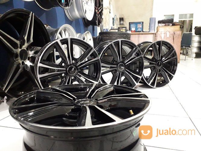 Credit Velg HSR Stone R15 Pcd 5X114,3 Lebar 6,5 Offset 35 Black Polis