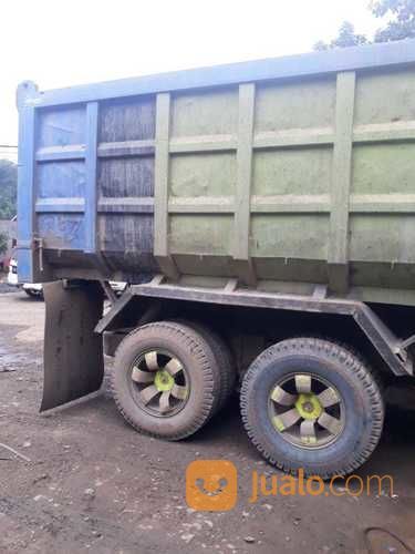 Hino Damtruk Tronton Rreydi