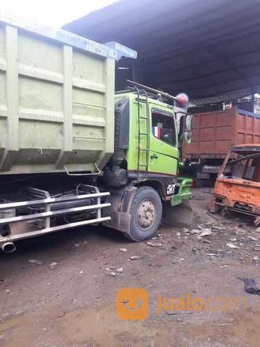 Hino Damtruk Tronton Rreydi