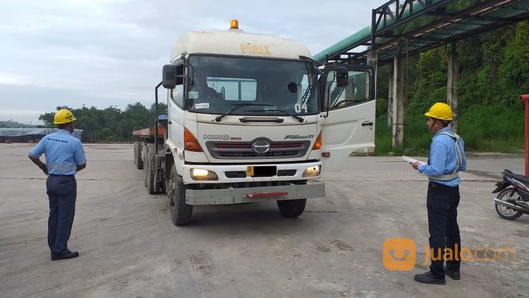 Kepala Trailer Hino 2012 Type 320 TI Traktor Head + Chassis 3 Axle Full Original