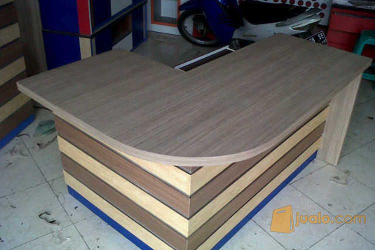 Meja customer service