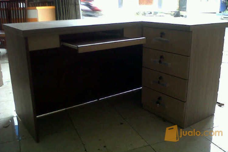 Meja customer service