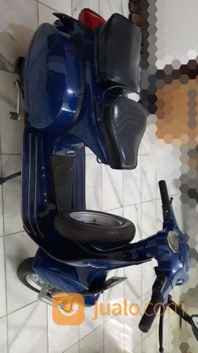 Vespa P150 1985 Biru Tangan Pertama