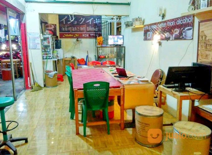 Warung Makan Kafe Pinggir Jalan Nologaten Seturan