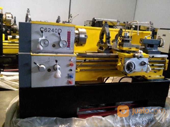 Mesin Bubut 6240 X 1000 Baru