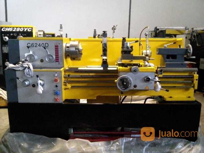 Mesin Bubut 6240 X 1000 Baru
