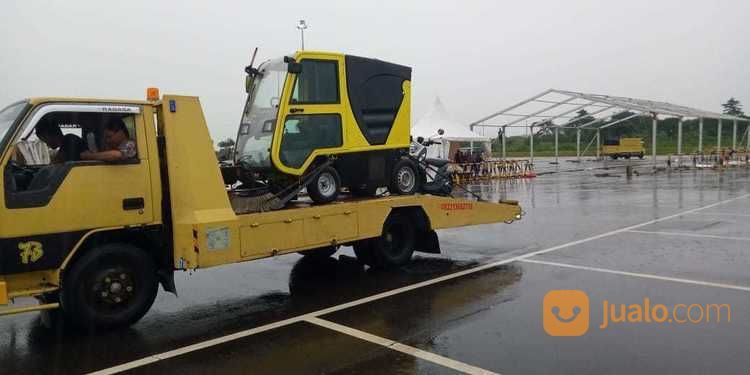 Rental Mobil Sweeper