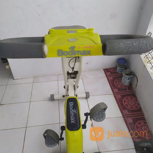 Sepeda Statis BODIMAX Bekas