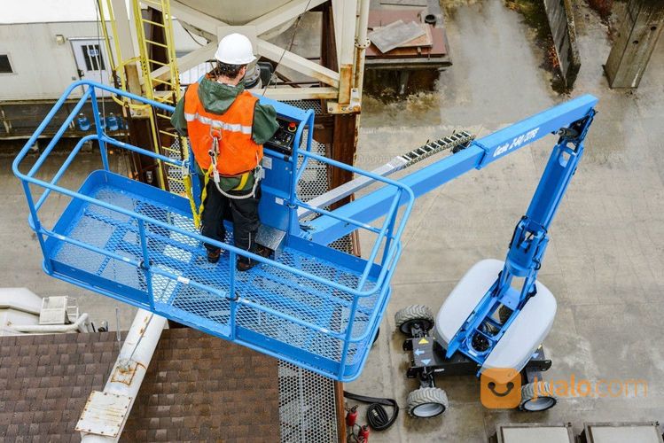 Sewa Rental Scissor Lift Sewa Rental Boom Lift Manlift Sky Lift Mojokerto Pasuruan Malang