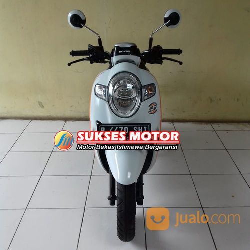 SCOOPY 2019 , HITAM PUTIH PENAMPILAN BARU, MESIN OK BERGARANSI , TANYA TANYA SILAHKAN KAK