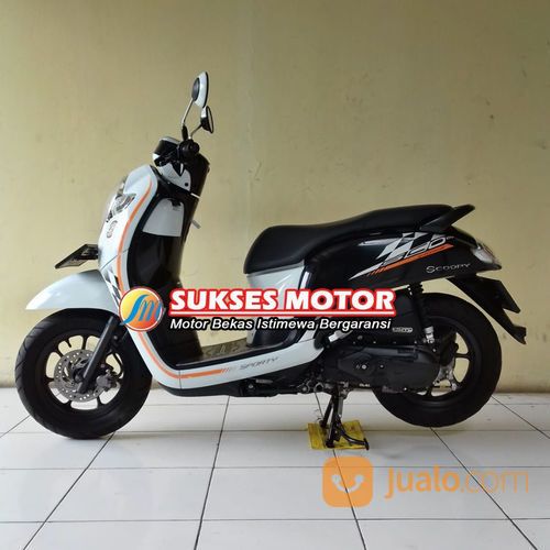 SCOOPY 2019 , HITAM PUTIH PENAMPILAN BARU, MESIN OK BERGARANSI , TANYA TANYA SILAHKAN KAK