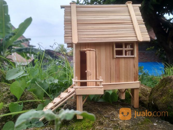 Kerajinan Kayu Rumah Miniatur Dari Setik Es Dan Tusuk Sate