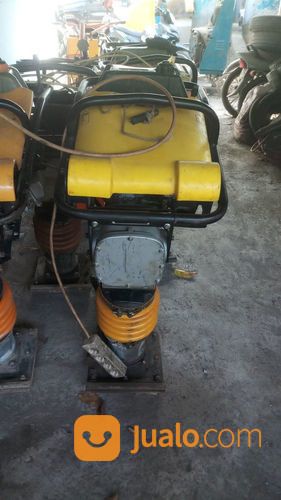 Perkerjaan Paving ,Kami Alifah Teknik Kita Bergerak Dibidang Konstruksi Menyewakan