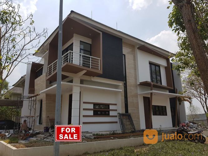 Rumah HOOK Bergaya Modern Citraland Stamford Place Surabaya