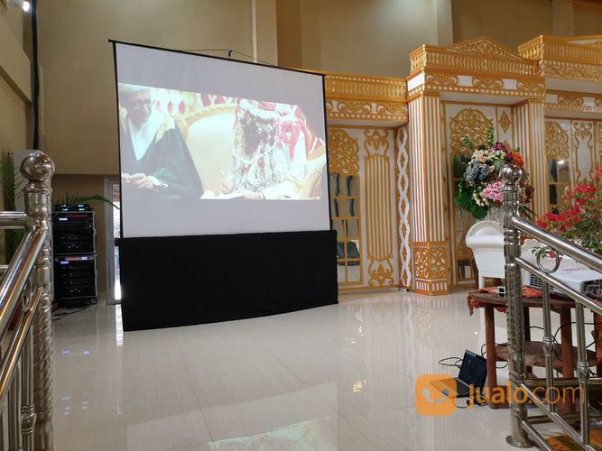 Sewa Proyektor LED TV Videotron Projector Infocus Infokus Layar Screen Speaker