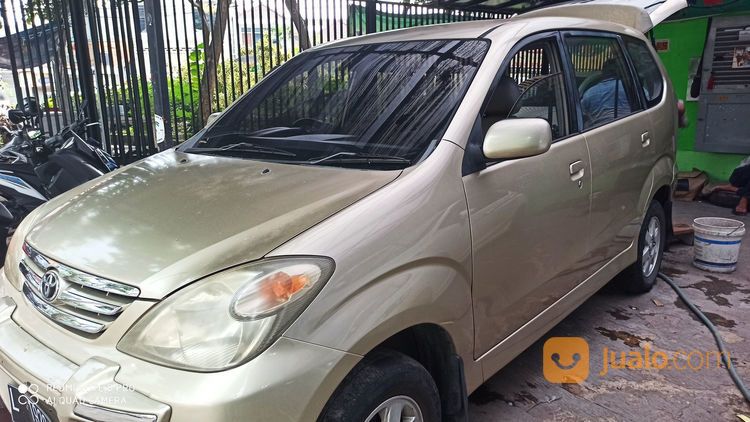 Toyota Avanza G 1.3 Manual 2004 Silver Gold