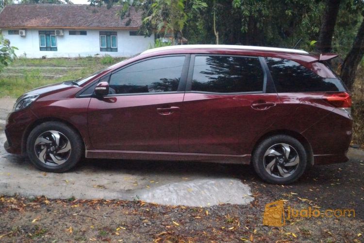 Mobilio RS Manual Tahun 2015 Merah Maroon