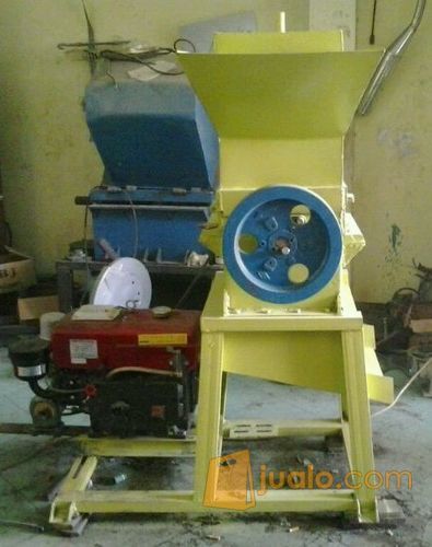 Mesin Pencacah Plastik dan Kertas