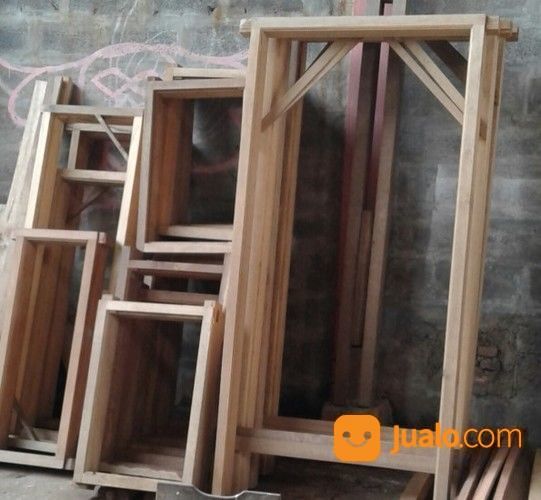 Kusen Kayu Dan Pintu Kayu