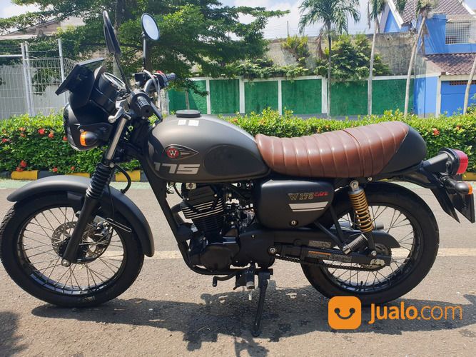 Kawasaki W175 Cafe Racer 2019. Baru 2000km