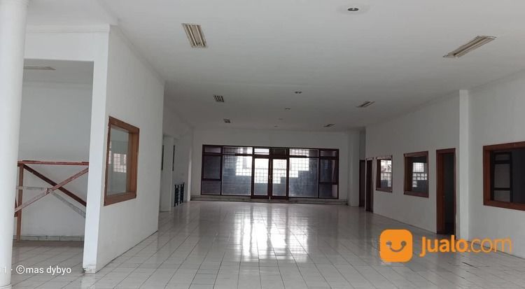 Sewa Gedung Besar Kota Bandung Cocok Untuk Perbankan Dan Perkantoran.