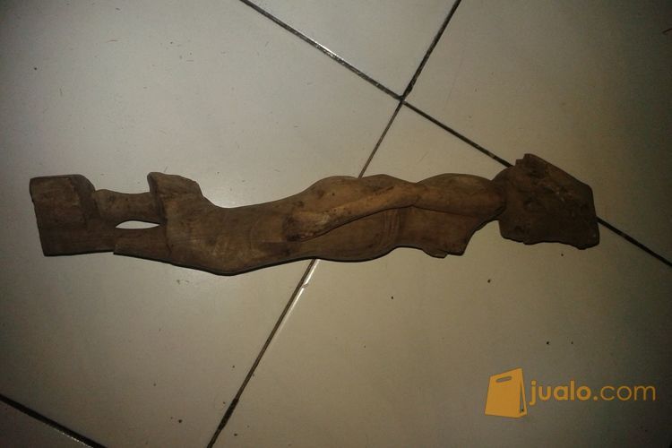 Dijual Patung Wanita Bali Jadul Telanjang Dada