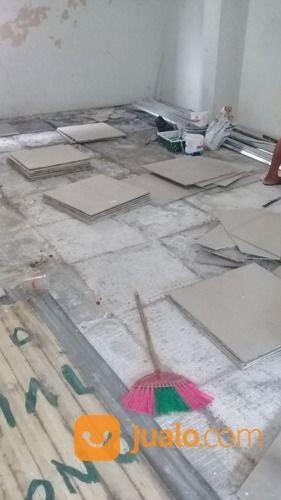 Tukang Bangunan Kudus