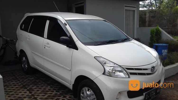 Xenia Warna Putih Mulus Tipe X Tahun 2014