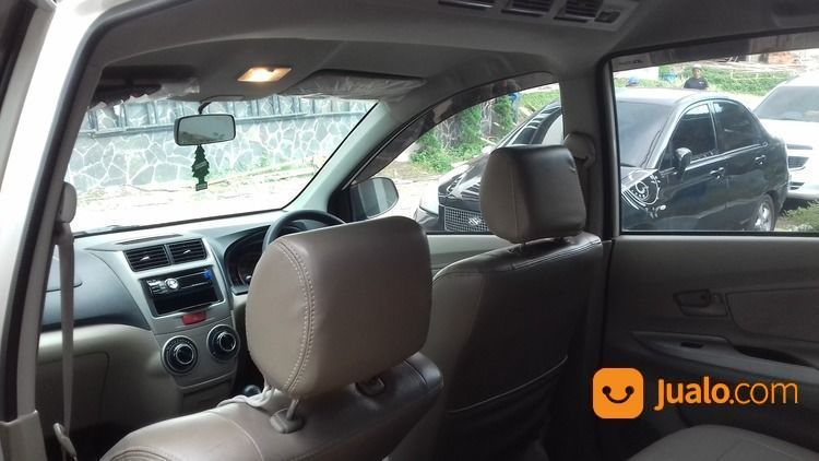 Xenia Warna Putih Mulus Tipe X Tahun 2014