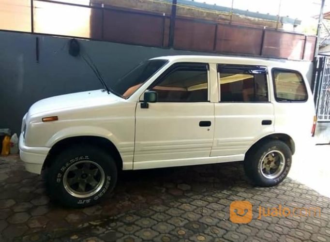 Isuzu Panther Jeep 1996, Putih Mutiara