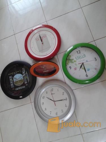 Produksi Jam Dinding Plastik Promosi