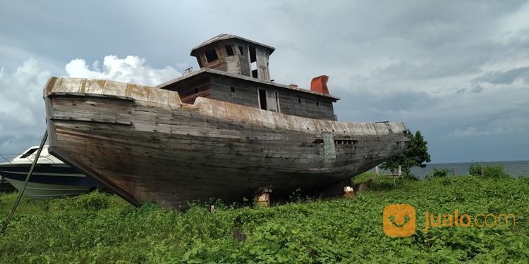 KAPAL PANDU (TUGBOAT) Kapal Kayu Kondisi Apa Adanya