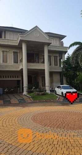 Rumah Super Mewah Kolam Renang Lantai Tiga The Latinos Bsd