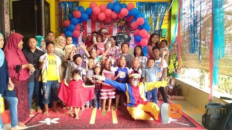 Badut Milenial Terlaris