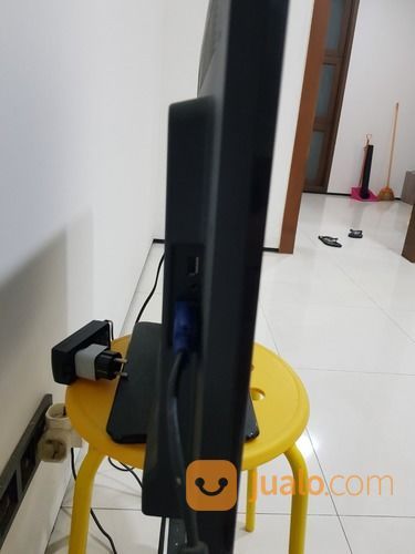 LCD TV AQUOS 29 INCH BEKAS SECOND