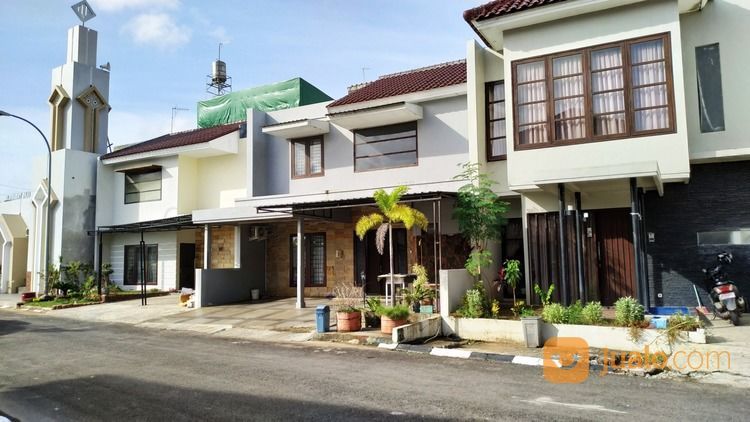 Rumah Mewah Siap Huni, Lokasi Jln Landak Baru, Andi Jemma