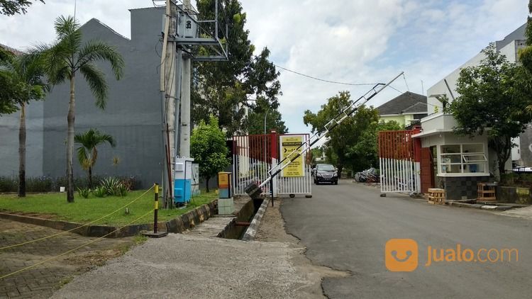 Rumah Mewah Siap Huni, Lokasi Jln Landak Baru, Andi Jemma